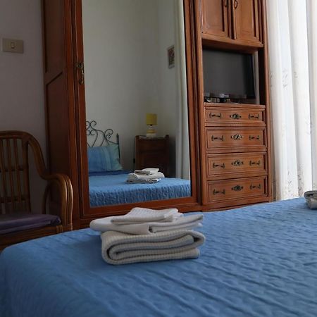 Appartement Storia Di Sofia à Naples Extérieur photo