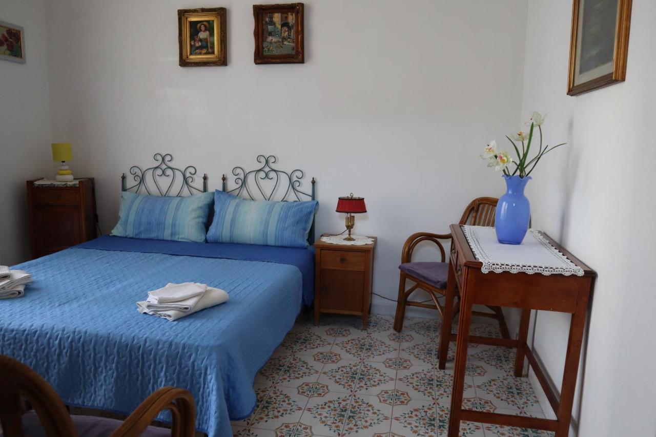 Appartement Storia Di Sofia à Naples Extérieur photo