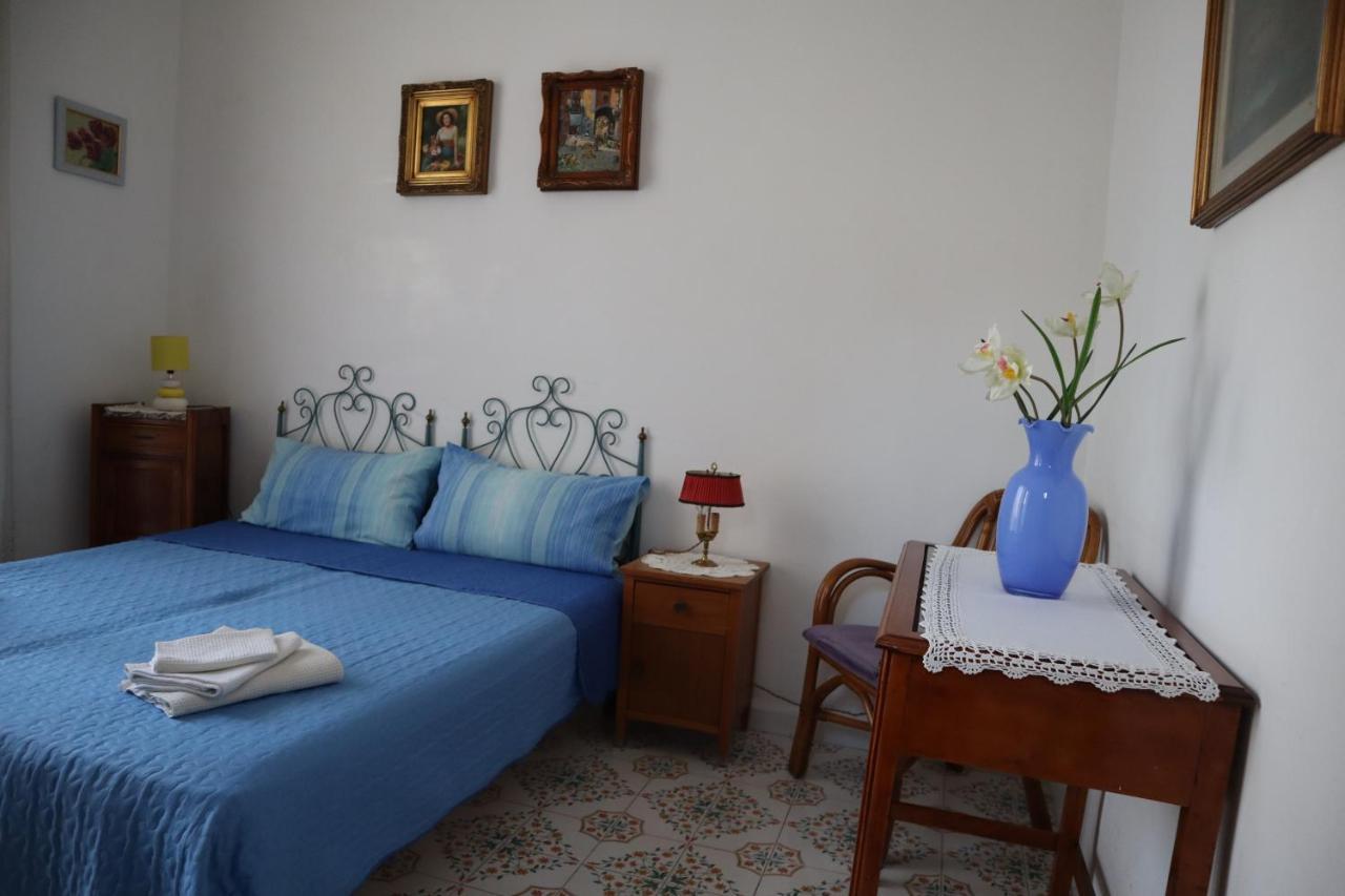 Appartement Storia Di Sofia à Naples Extérieur photo